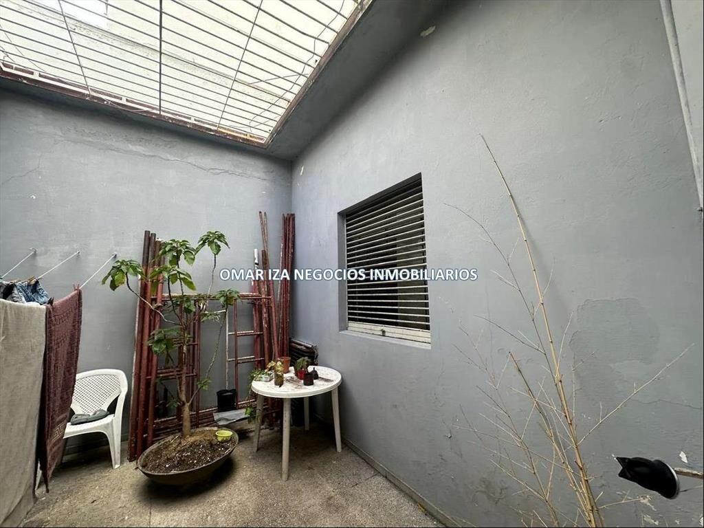 Venta casa sobre Br España, Parque Rodo - Con renta