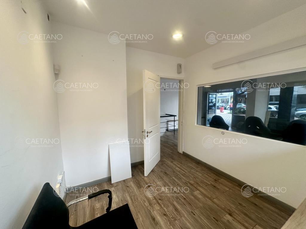Alquiler anual, local comercial. Peninsula, Punta