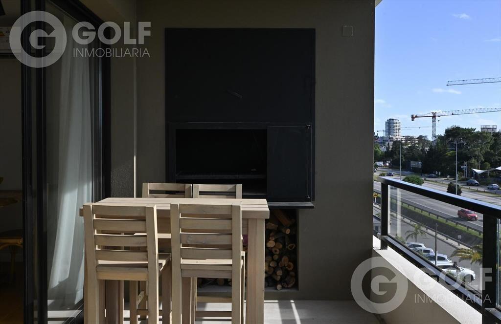 Alquiler de apartamento de 3 dormitorios en Parque Miramar