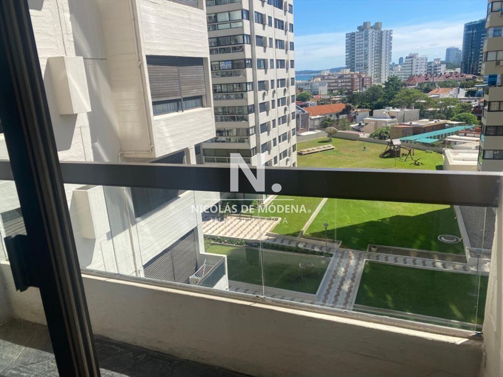 Apartamento en venta de 3 dormitorios en Punta