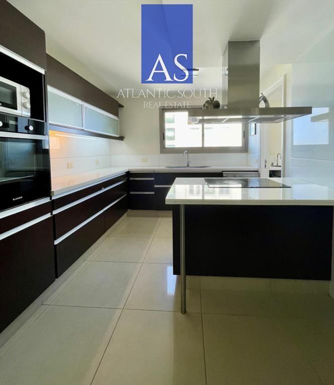 Apartamento de 3 dormitorios mas servicio primera