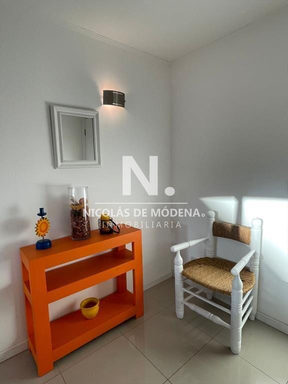 Apartamento de 2 dormitorios en venta en Aidy Grill, Punta