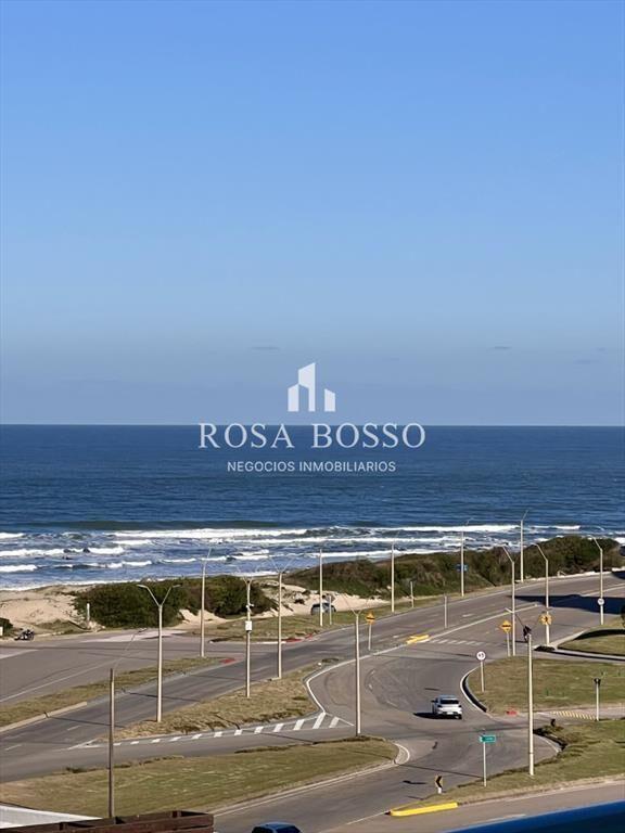 Venta Brava- Punta del Este; 4 dormitorios; 4 el