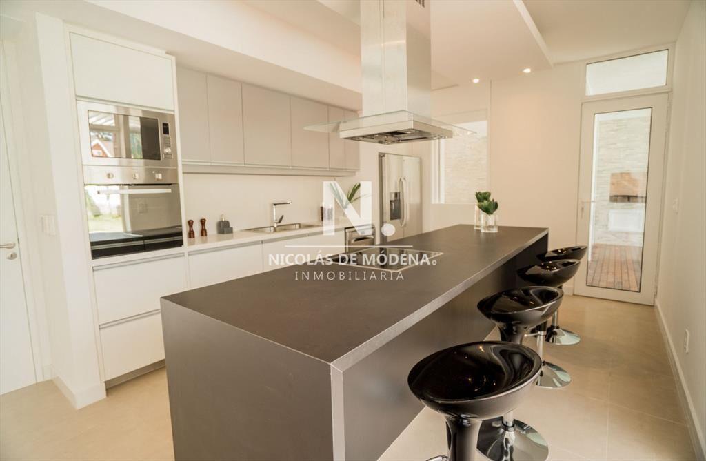Casa en Barrio Privado, Boulevard Park- Punta del