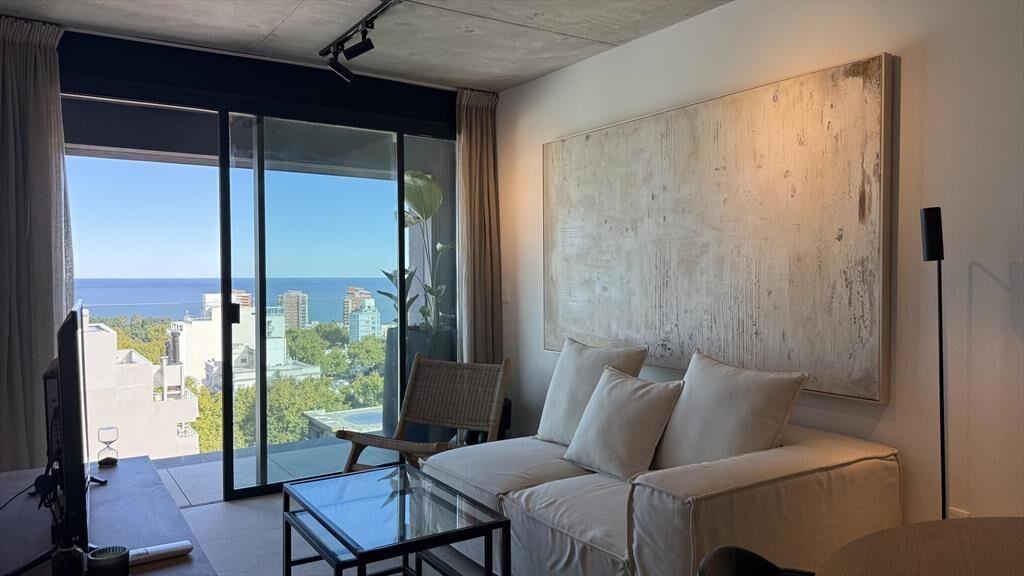 VENTA APARTAMENTO 1 DORMITORIO. EDIFICIO BRUSCO