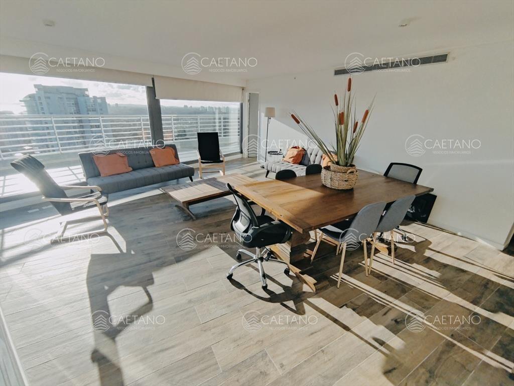 VENTA DE HERMOSO PENTHOUSE DE 2 DORMITORIOS CON Y
