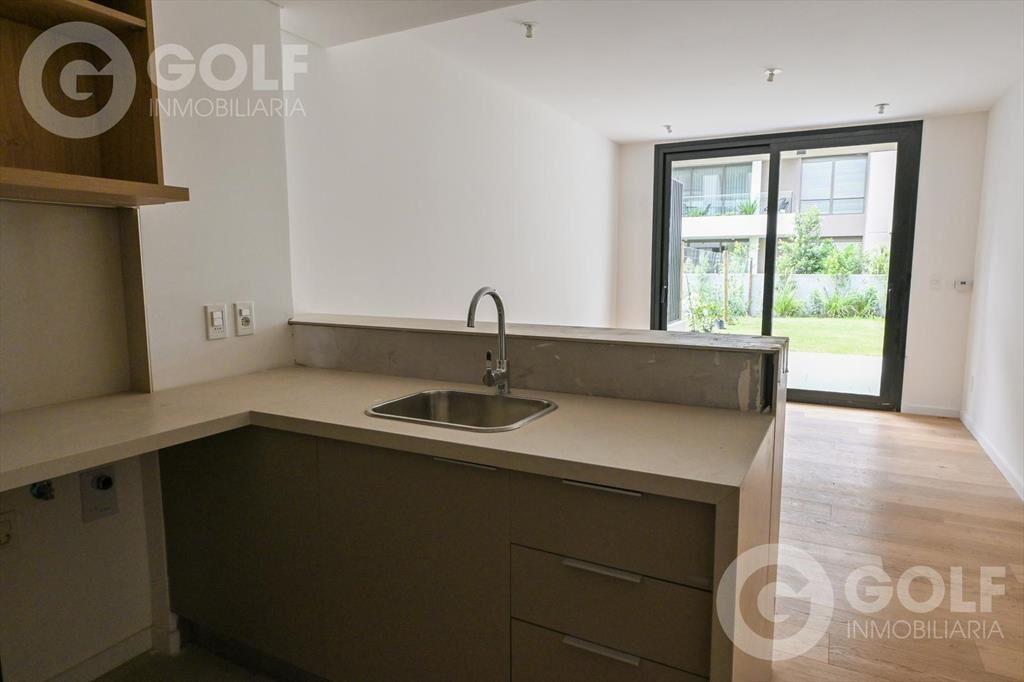 Alquiler de apartamento de 1 dormitorio con parrilla y coch