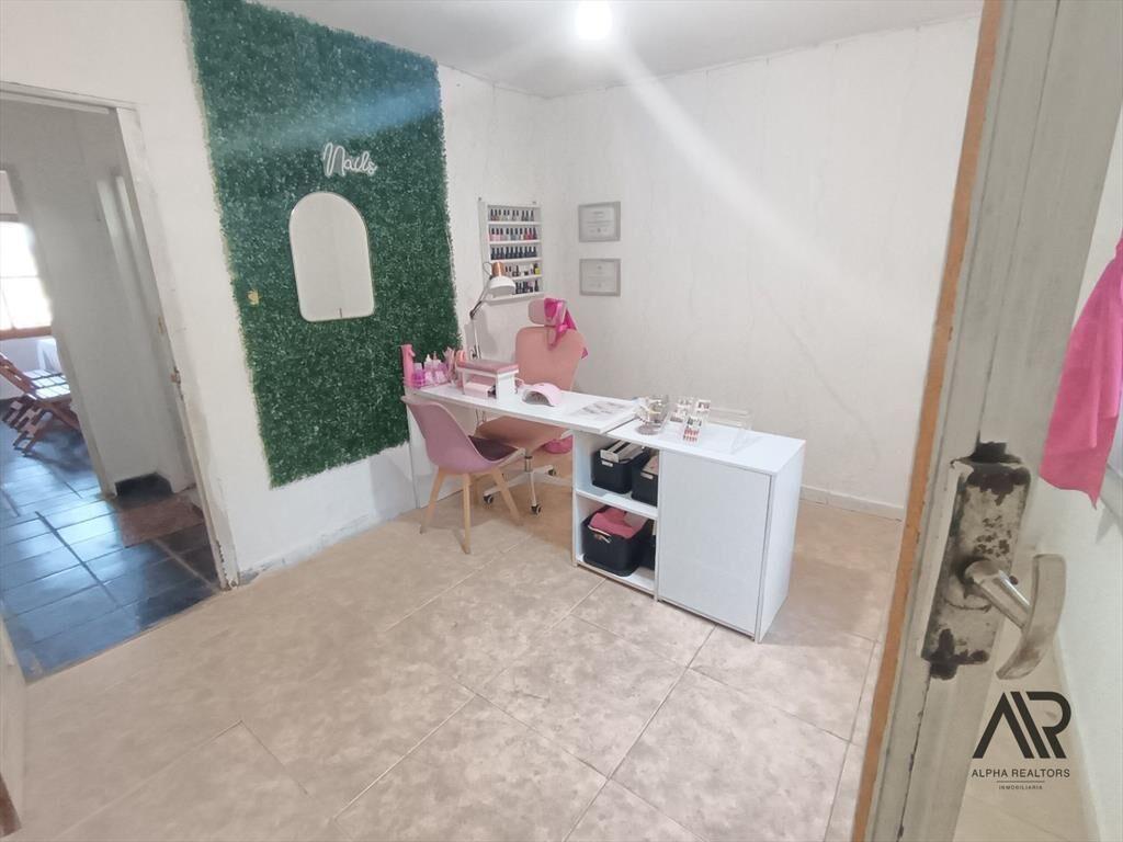 Casa en venta c/ cochera en La Capuera
