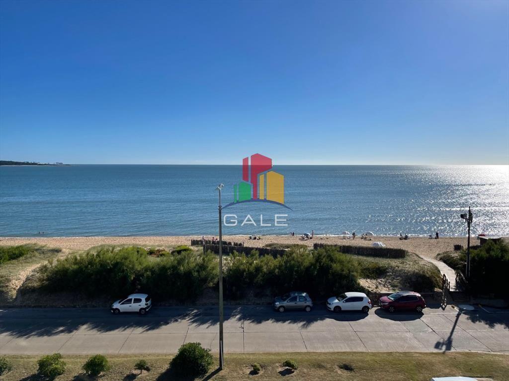 Apartamento, 2 dorm y dep, Penthouse, Playa Y