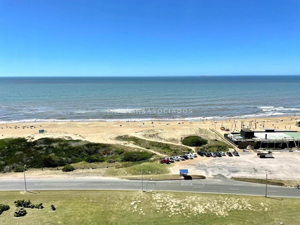 Apartamento en venta en Le Parc, Punta del Este.