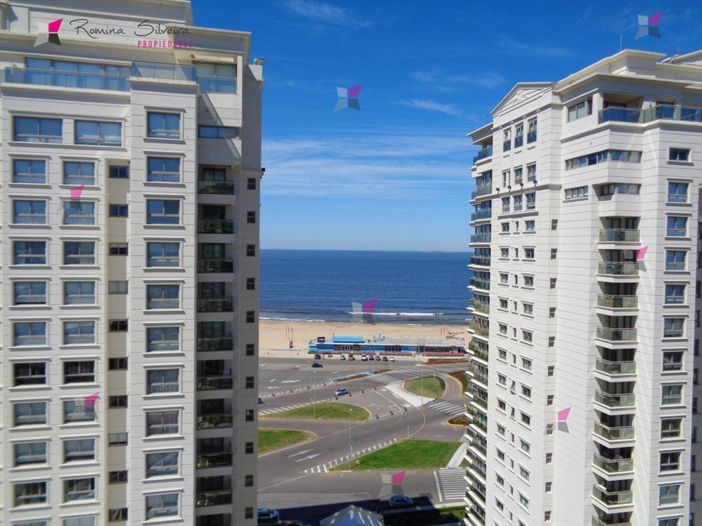 Apartamento en Brava, 2 dormitorios *