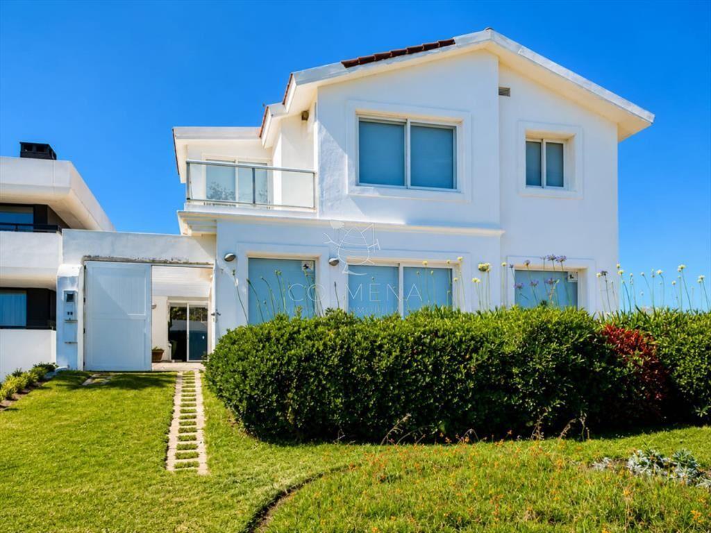 GRAN CASA EN VENTA, PRIMERA LÃ�NEA