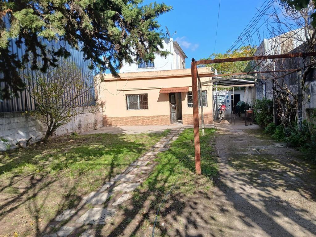 Venta padrón una casa y 2 aptos Villa Española
