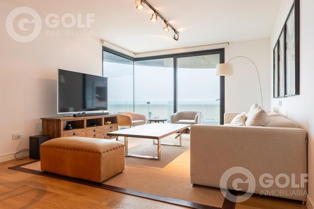 Venta o alquiler 2 dormitorios con muebles y garage en FORU
