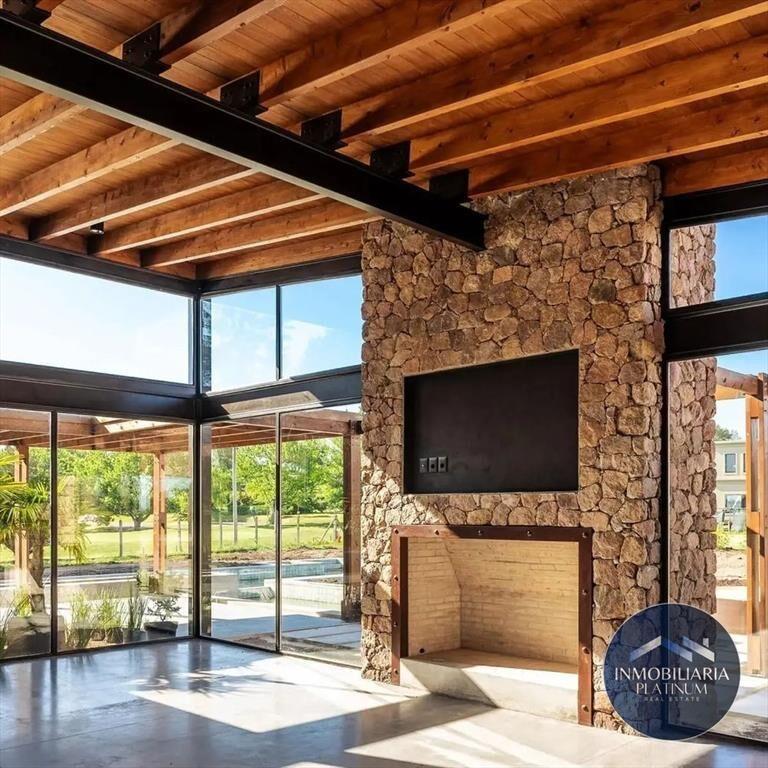 Terreno en venta de 883m2 ubicado en Cavas de la Tahona