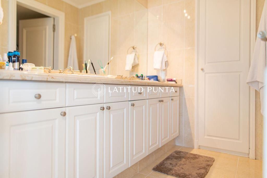 Apartamento esquinero en Le Jardin, 3 suites más