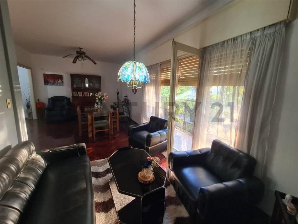 Venta Apartamento frente 77m2,La Blanqueada.2 dormitorios...