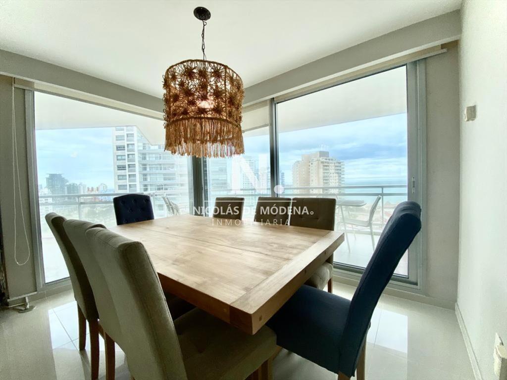 Apartamento en venta de 3 dormitorios en suite, -