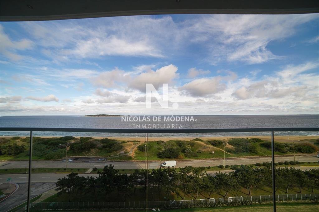 Vende apartamento de 2 dormitorios, con excelente