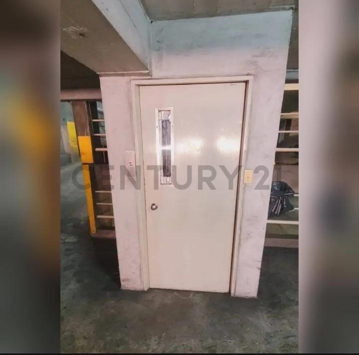 Cochera en venta – a pasos de 18 - ubicación premium