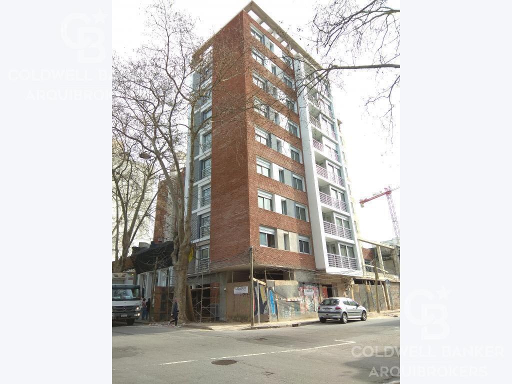 Apartamento de 2 dormitorios en venta en Cordón con renta