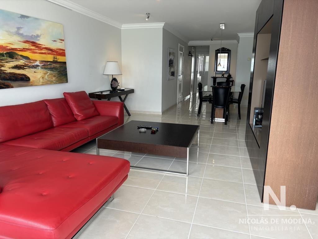 MILLENIUM TOWER PUNTA DEL ESTE, VENTA MANSA FRENTE AL MAR
