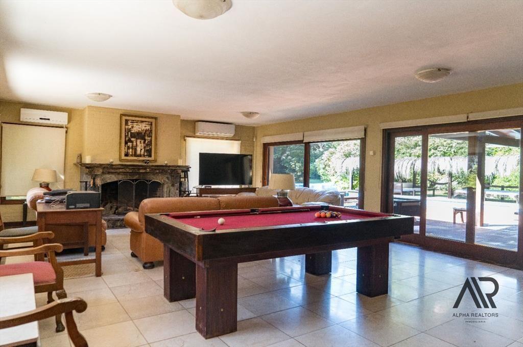 Casa en venta c/ cochera en Pinares