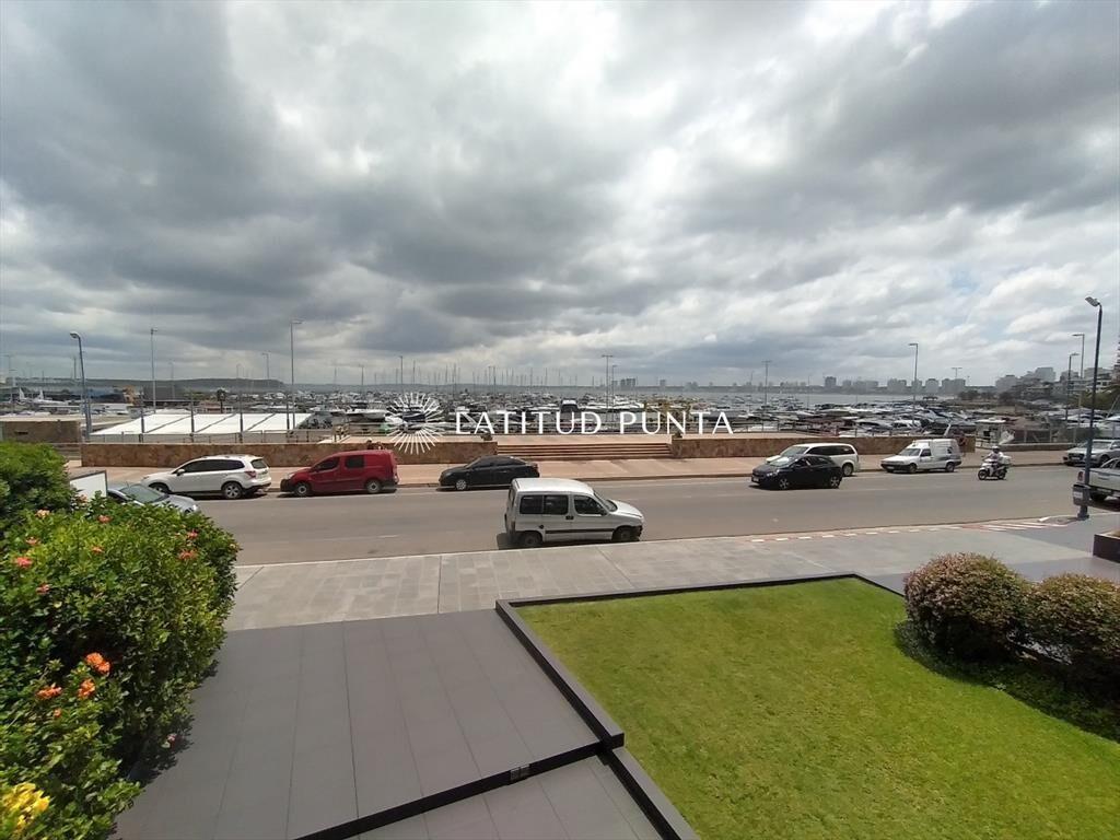 Apartamento frente al Puerto