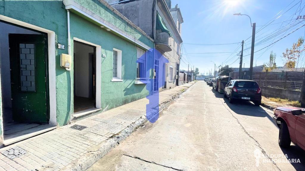Alquiler 2 dormitorios con Patio Y Parrillero, Barrio Belve