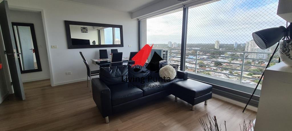 Apartamento en piso 19