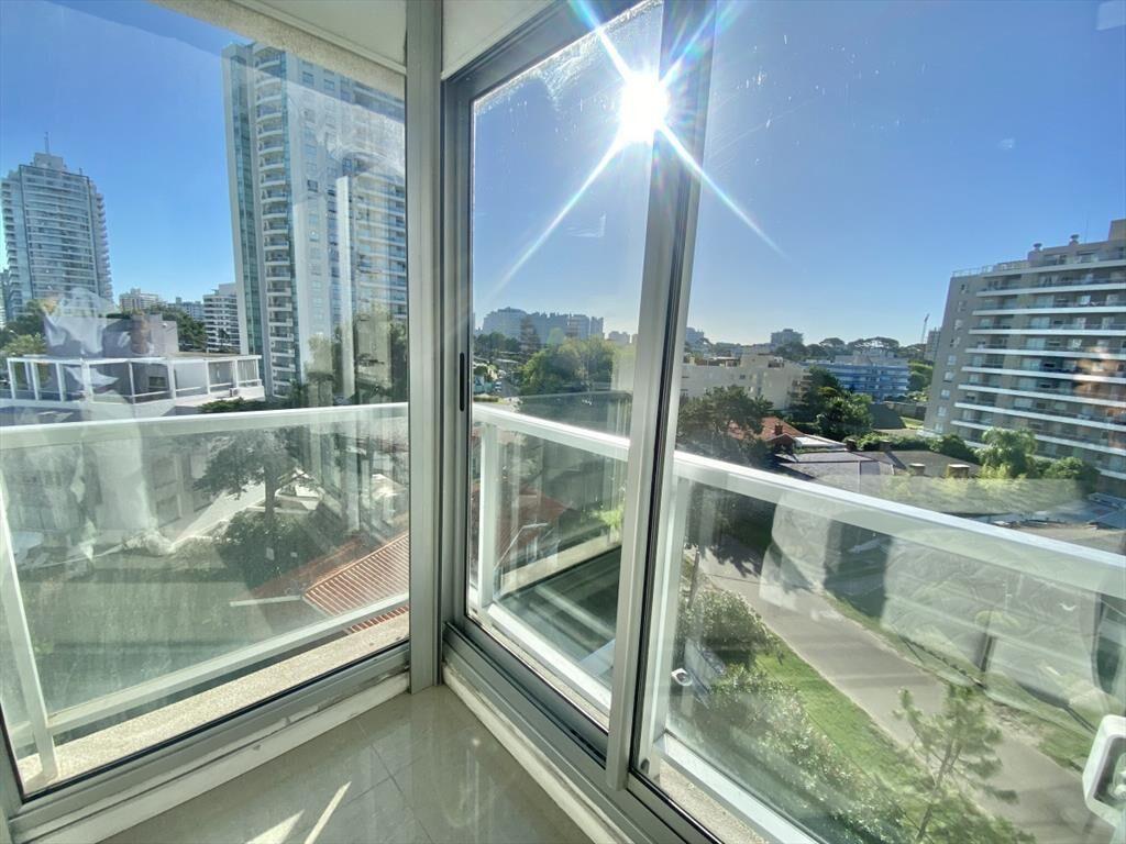 VENTA APARTAMENTO 2 DORMITORIOS EDIFICIO VISTA BRAVA