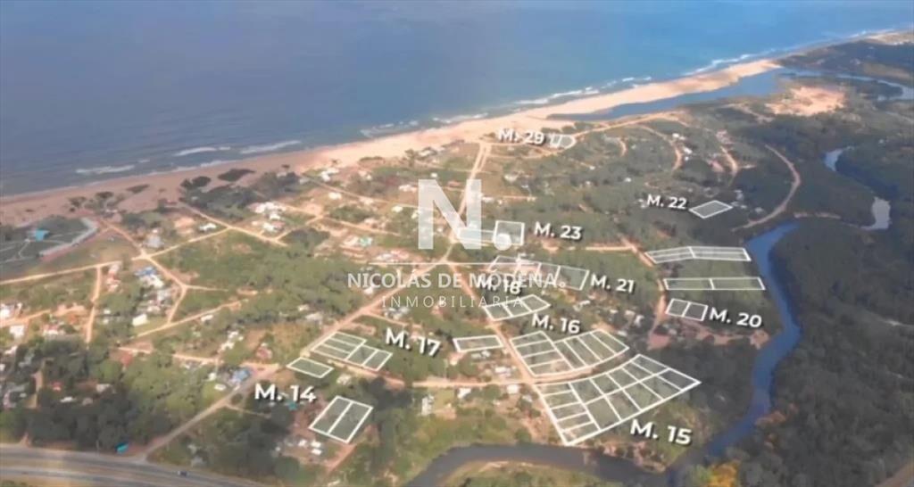 Terreno en venta de 1000m2 en Punta Ballena,