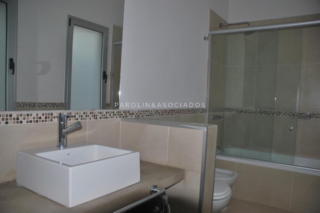 Casa en venta de 4 dormitorios en Solanas, Punta