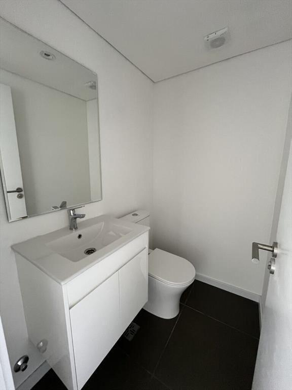 Apartamento Dúplex con Jardín Exclusivo. Divino, a estrenar