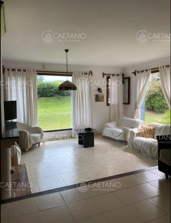 Venta casa a 100 metros del mar