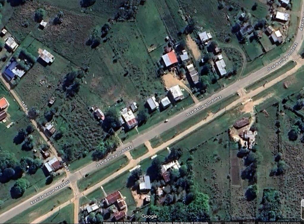 Venta casa en Aiguá, Maldonado, 2 dormitorios con terreno.