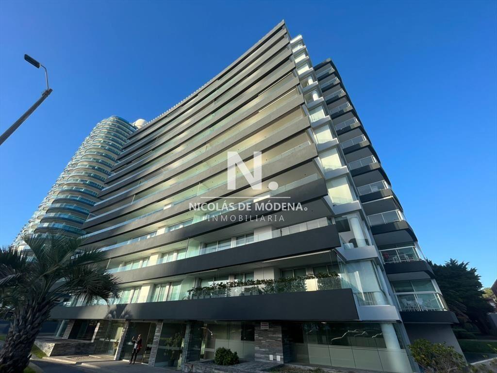 Apartamento en Venta de 3 dormitorios en Playa ,