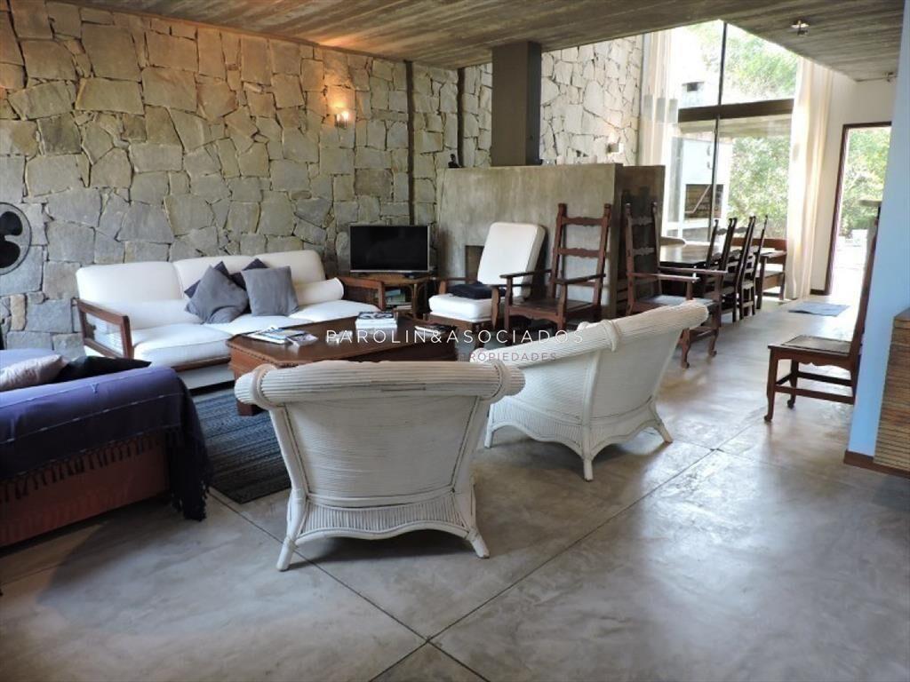 Casa en venta de 3 dormitorio en Montoya, Punta del Este.