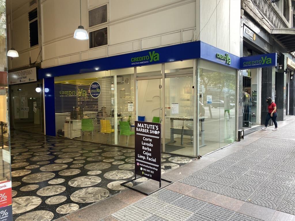 Venta  LOCAL COMERCIAL 18 DE JULIO ENTRE RIO NEGRO Y PARAGU