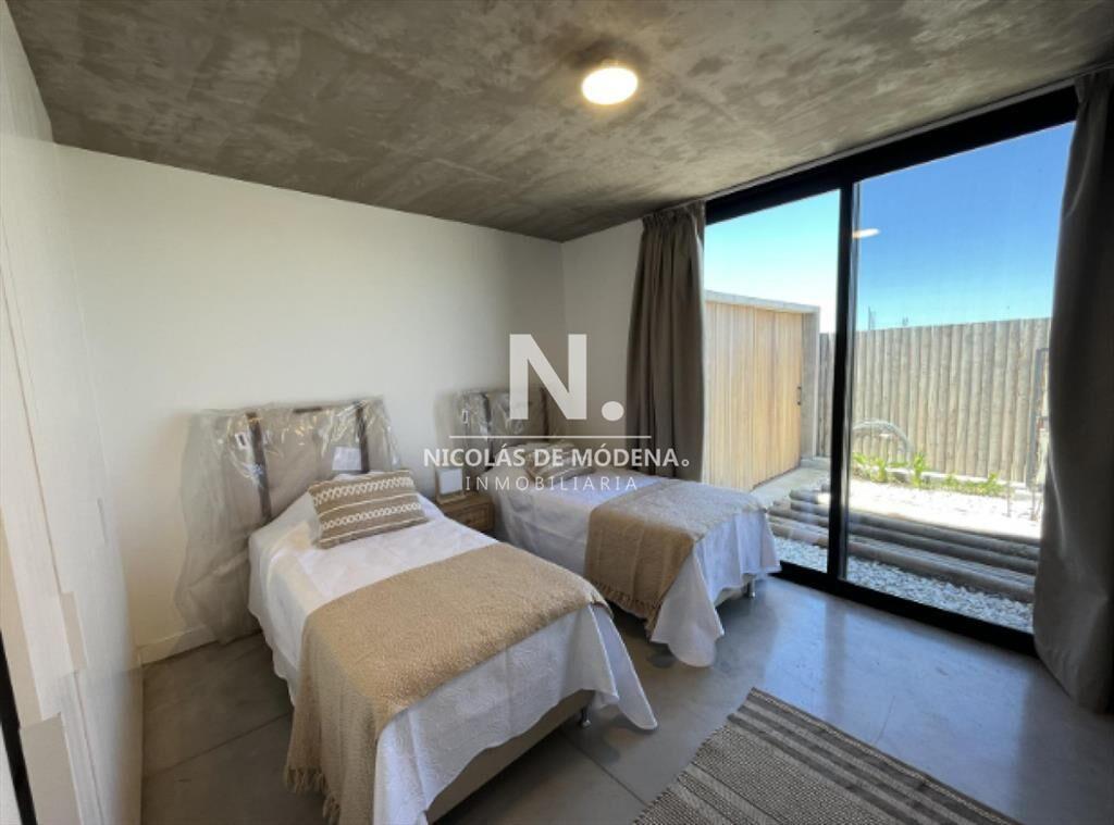 En venta casa en Jose Ignacio de 3 dormitorios.