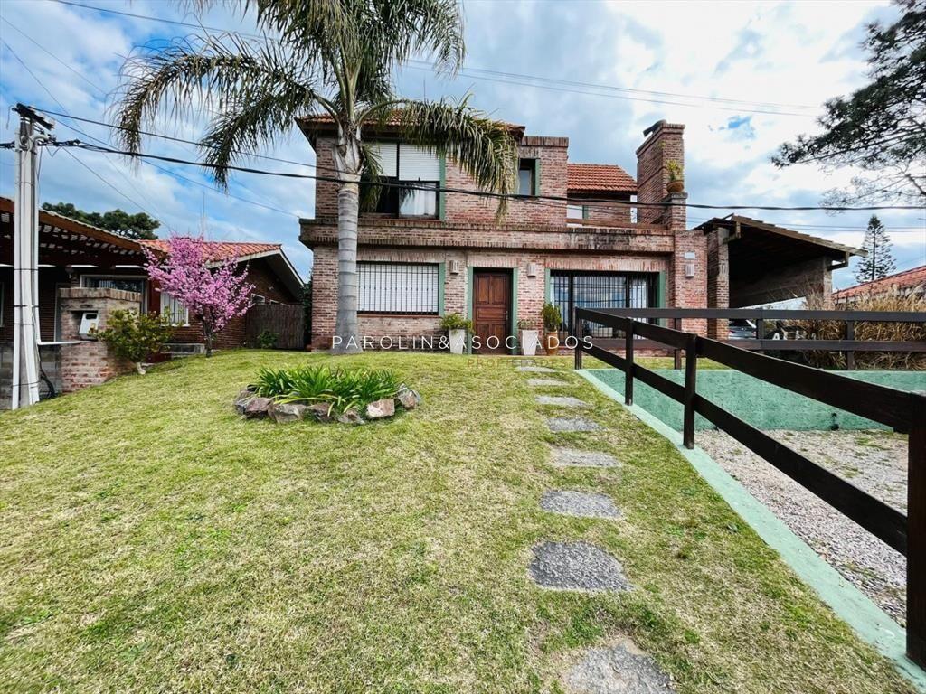 Hermosa casa en venta de 5 dormitorios en Mansa,