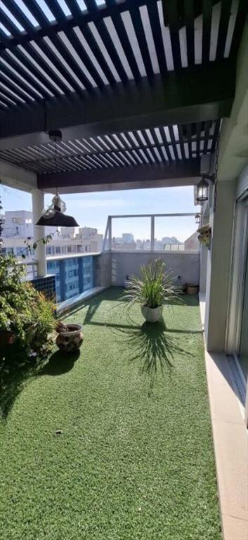 Se alquila Penthouse de 3 dormitorios con terraza y garage