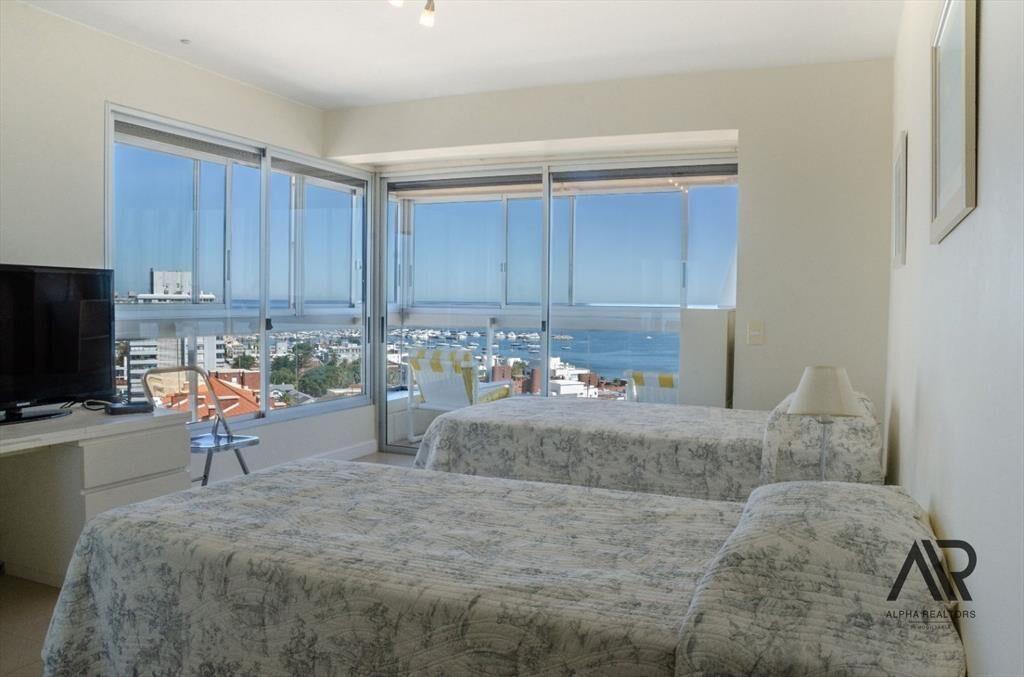 Apartamento en venta c/ cochera en La Pastora