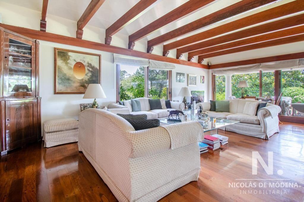 Casa en Venta Barrio Golf Punta del Este de Seis Dormitorio
