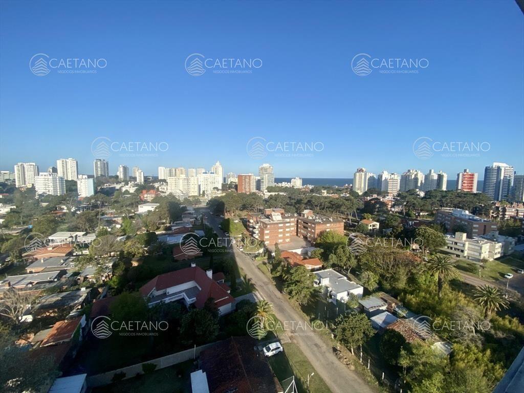 Venta apartamento 3 dormitorios. Playa mansa, del
