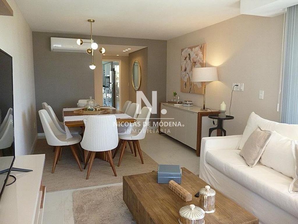 Vende Apartamento de 3 dormitorios en Mansa Punta