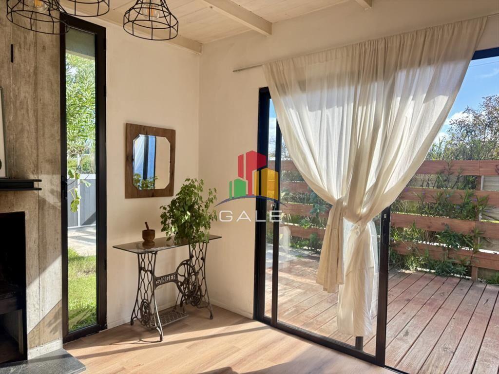 Calida casa a pocos metros del mar.