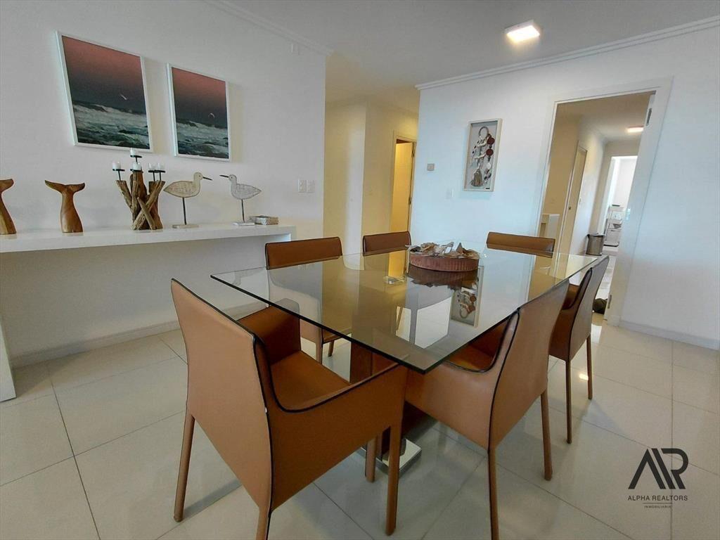 Apartamento en venta c/ cochera en Playa Mansa