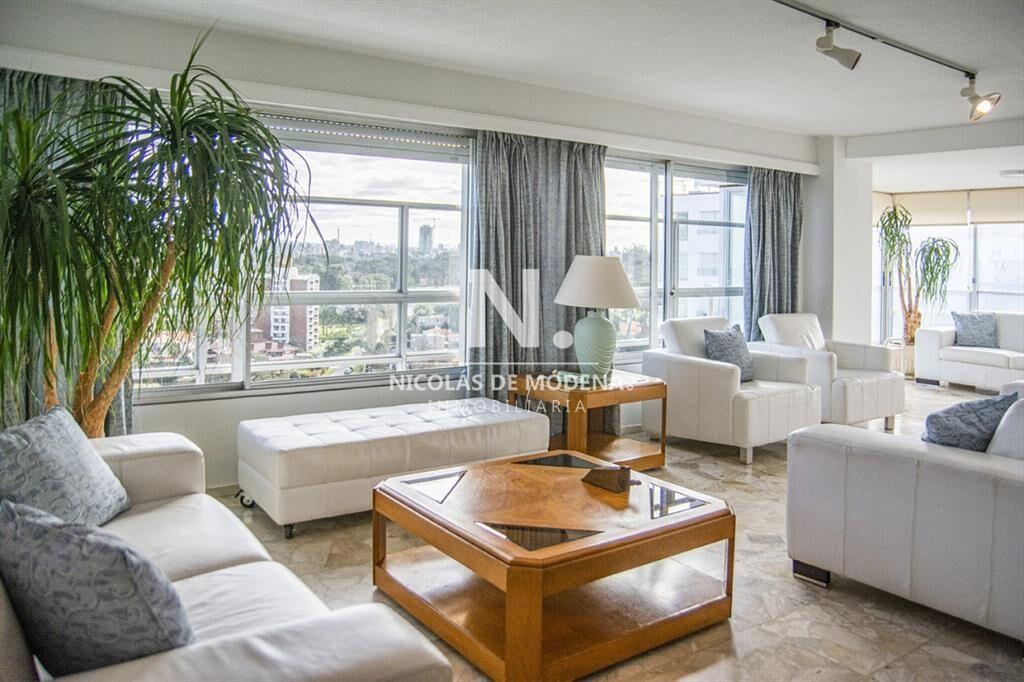 Se vende Hermoso Penthouse frente al mar de 3 con