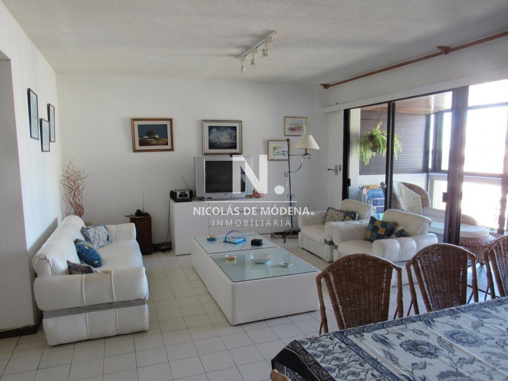 Venta y alquiler de apartamento de 3 dormitorios en Punta d